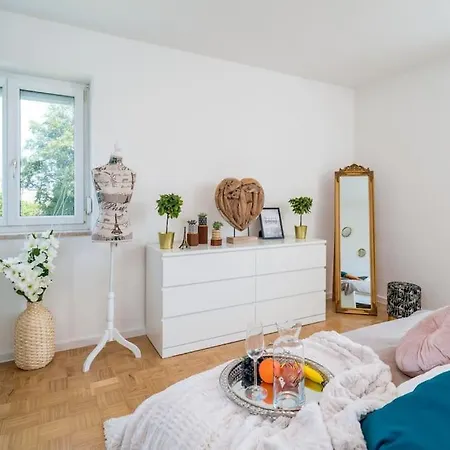 Eg M Schoene 70m2 Grosse 2-zimmer Naehe Salzburg Appartamento